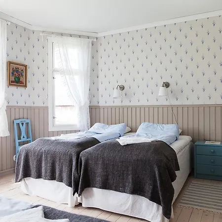 Amalia לינה וארוחת בוקר 4*