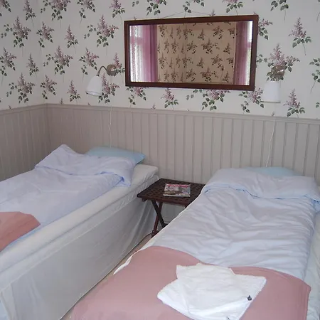 לינה וארוחת בוקר Amalia 4*